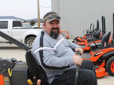 Lyle &nbsp;Ricer