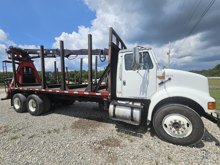 2001 International 8100 – 19054