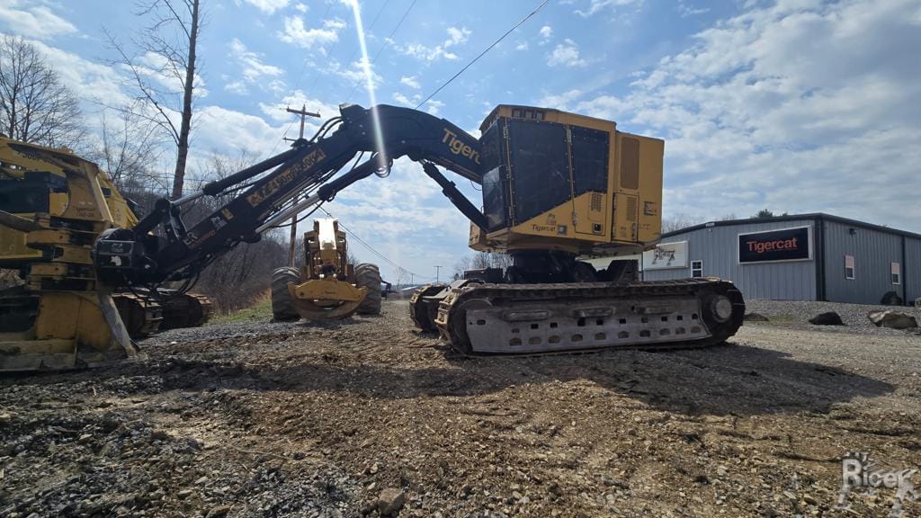 2022 Tigercat LX830E – 15166