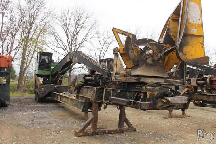 2012 John Deere 437D – 17058