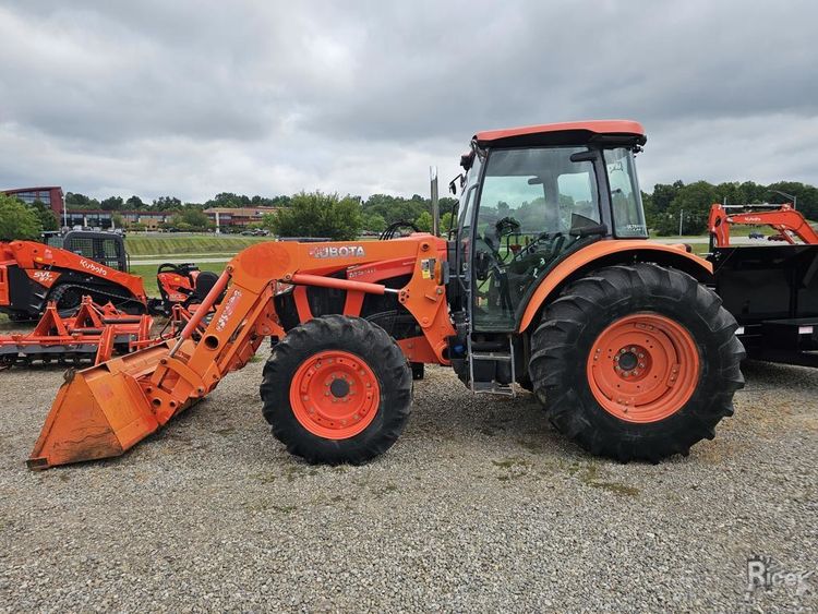 2017 Kubota M5-111 – 17100