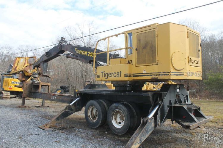 2005 Tigercat 240B – 9046