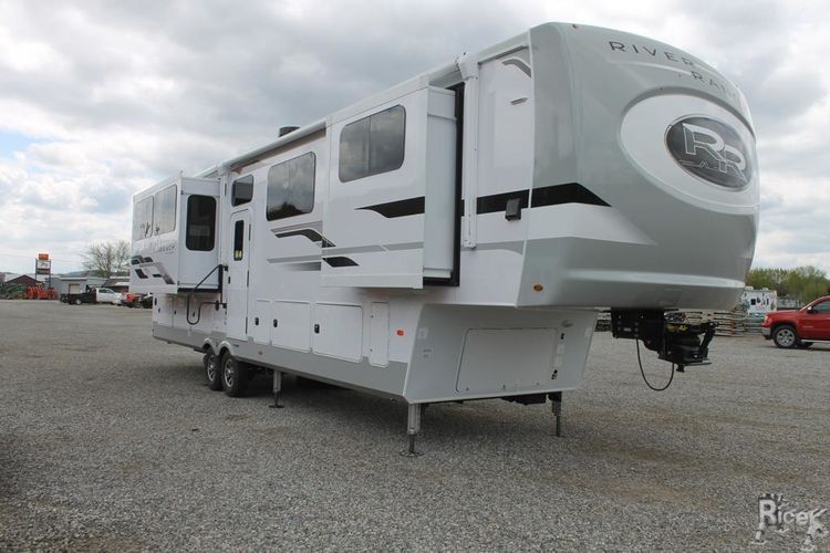 2021 Columbus F392MB – 12885
